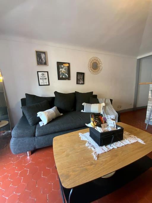 Appartement Typique Nicois En Plein Centre Ville Nice Eksteriør billede